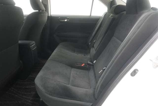 Corolla Axio