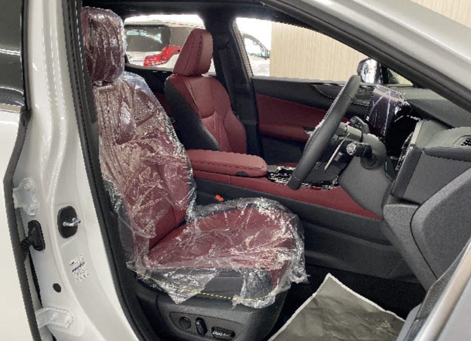 NX 330h F Sport