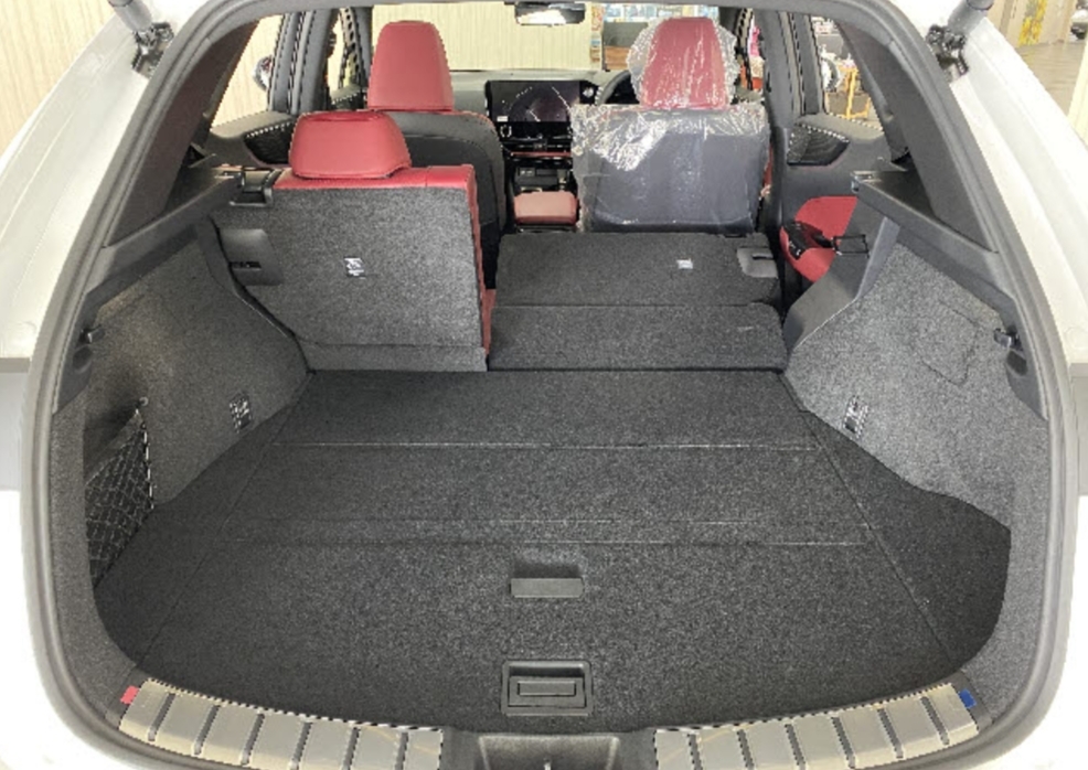 NX 330h F Sport